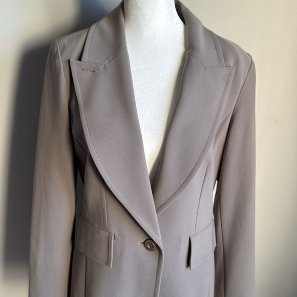 St. John Gray Blazer Coat - Picture 2 of 12